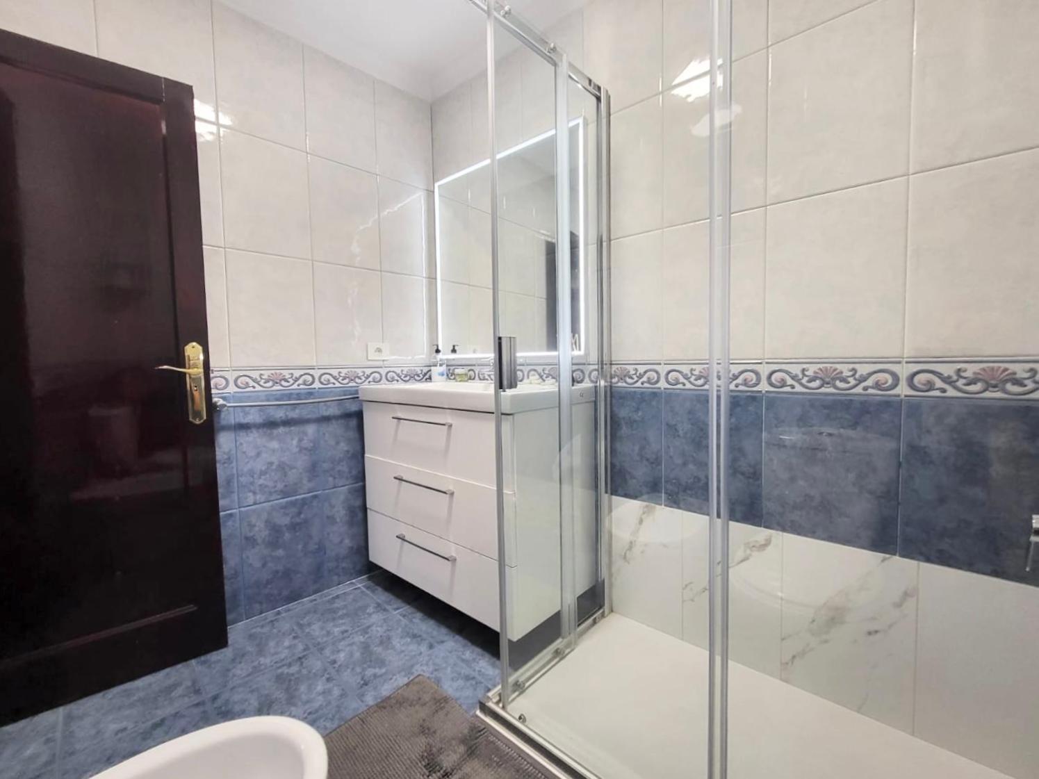 Affordable Holiday Accommodation For Large Families And Groups At Las Canteras Beach With 3 Bedrooms And Free Parking Las Palmas de Gran Canaria Exteriör bild